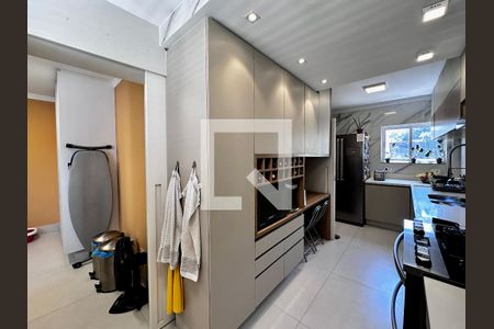 Apartamento à venda com 92m², 2 quartos e 1 vaga Apartamento à venda com 92m², 2 quartos e 1 vagaCozinha