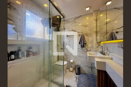 Apartamento à venda com 92m², 2 quartos e 1 vaga Apartamento à venda com 92m², 2 quartos e 1 vagaBanheiro Suíte