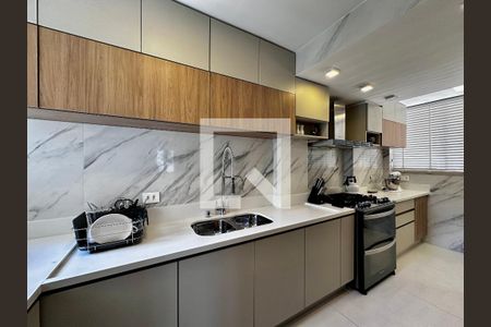 Apartamento à venda com 92m², 2 quartos e 1 vaga Apartamento à venda com 92m², 2 quartos e 1 vagaCozinha