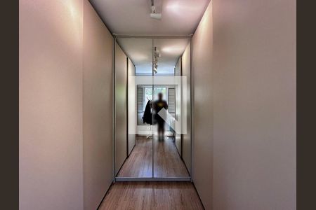 Apartamento à venda com 92m², 2 quartos e 1 vaga Apartamento à venda com 92m², 2 quartos e 1 vagaCloset Suíte