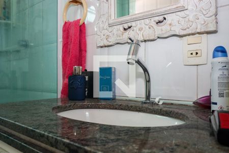 Casa à venda com 144m², 4 quartos e 3 vagas Casa à venda com 144m², 4 quartos e 3 vagasBanheiro