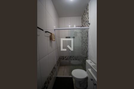 Banheiro de kitnet/studio para alugar com 1 quarto, 35m² em Jardim do Sol, Sorocaba