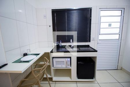 Cozinha de kitnet/studio para alugar com 1 quarto, 35m² em Jardim do Sol, Sorocaba