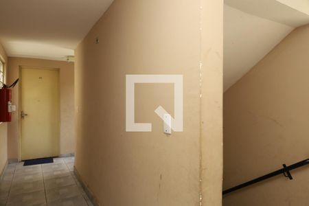 Apartamento para alugar com 52m², 2 quartos e 1 vagaÁrea comum - Saguão do andar