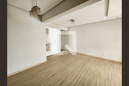 Sala de apartamento para alugar com 3 quartos, 80m² em Jardim Nova Europa, Campinas
