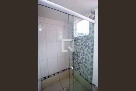 Banheiro de kitnet/studio para alugar com 1 quarto, 30m² em Jardim do Sol, Sorocaba