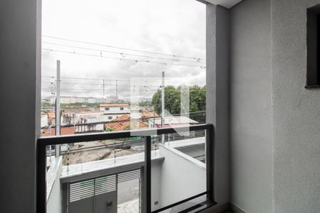 Casa à venda com 144m², 3 quartos e 2 vagas Casa à venda com 144m², 3 quartos e 2 vagasVaranda