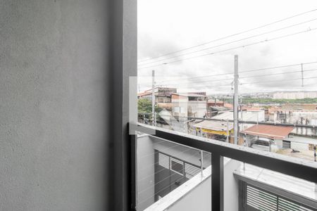 Casa à venda com 144m², 3 quartos e 2 vagas Casa à venda com 144m², 3 quartos e 2 vagasVaranda