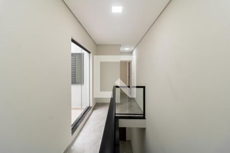 Casa à venda com 144m², 3 quartos e 2 vagas Casa à venda com 144m², 3 quartos e 2 vagasCorredor