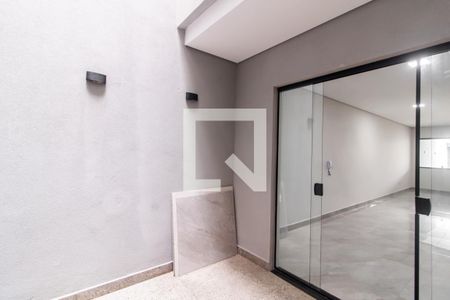 Casa à venda com 144m², 3 quartos e 2 vagas Casa à venda com 144m², 3 quartos e 2 vagasÁrea de Serviço