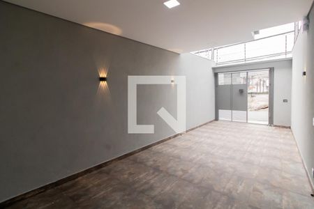 Casa à venda com 144m², 3 quartos e 2 vagas Casa à venda com 144m², 3 quartos e 2 vagasGaragem