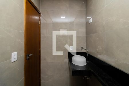 Casa à venda com 144m², 3 quartos e 2 vagas Casa à venda com 144m², 3 quartos e 2 vagasBanheiro