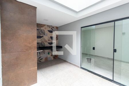 Casa à venda com 174m², 3 quartos e 2 vagas Casa à venda com 174m², 3 quartos e 2 vagasLavanderia