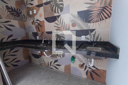 Casa à venda com 174m², 3 quartos e 2 vagas Casa à venda com 174m², 3 quartos e 2 vagasLavanderia