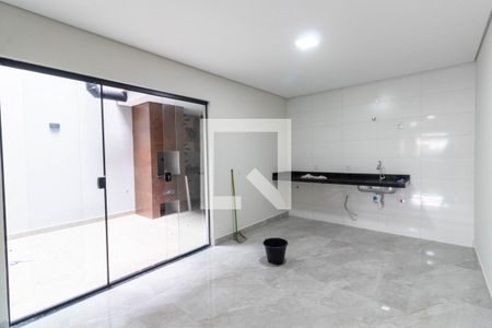 Casa à venda com 174m², 3 quartos e 2 vagas Casa à venda com 174m², 3 quartos e 2 vagasCozinha
