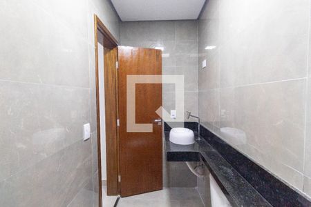 Casa à venda com 174m², 3 quartos e 2 vagas Casa à venda com 174m², 3 quartos e 2 vagasBanheiro da Suíte 2