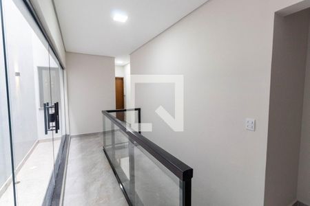 Casa à venda com 174m², 3 quartos e 2 vagas Casa à venda com 174m², 3 quartos e 2 vagasCorredor