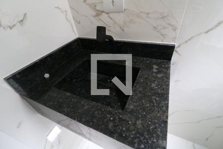 Apartamento à venda com 50m², 2 quartos e 1 vagaBanheiro Social - Pia