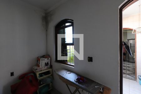 Casa à venda com 360m², 4 quartos e 2 vagasQuarto de Serviço