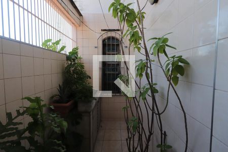 Casa à venda com 360m², 4 quartos e 2 vagasÁrea de Serviço