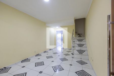 Sala de casa para alugar com 3 quartos, 150m² em Vila Carmosina, São Paulo
