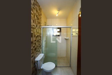 Casa à venda com 140m², 4 quartos e 8 vagassuíte