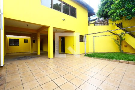 Casa à venda com 140m², 4 quartos e 8 vagasGaragem