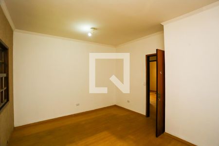 Casa à venda com 140m², 4 quartos e 8 vagassuíte