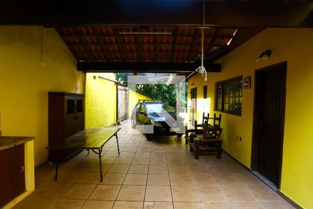 Casa à venda com 140m², 4 quartos e 8 vagasÁrea comum - Churrasqueira