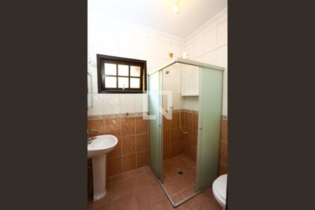 Casa à venda com 140m², 4 quartos e 8 vagasBanheiro