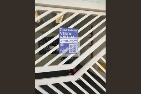 Casa à venda com 134m², 3 quartos e 2 vagas Casa à venda com 134m², 3 quartos e 2 vagasPlaca