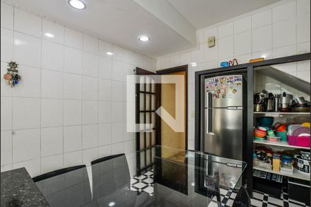Casa à venda com 134m², 3 quartos e 2 vagas Casa à venda com 134m², 3 quartos e 2 vagasCozinha