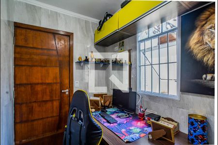 Casa à venda com 134m², 3 quartos e 2 vagas Casa à venda com 134m², 3 quartos e 2 vagasEscritório