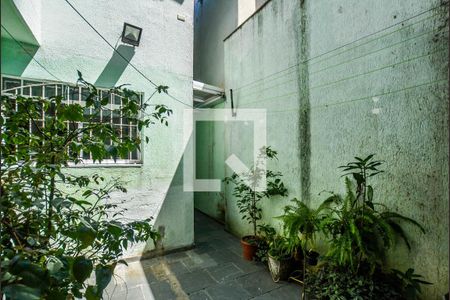 Casa à venda com 134m², 3 quartos e 2 vagas Casa à venda com 134m², 3 quartos e 2 vagasQuintal