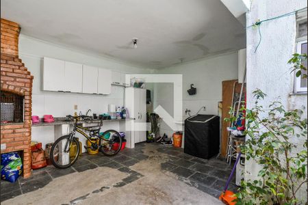 Casa à venda com 134m², 3 quartos e 2 vagas Casa à venda com 134m², 3 quartos e 2 vagasÁrea de Serviço