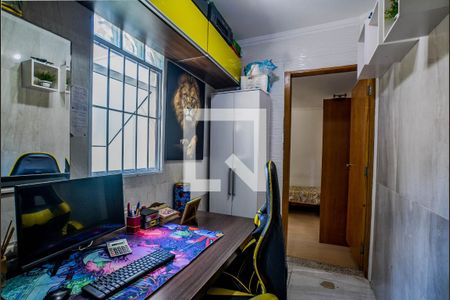 Casa à venda com 134m², 3 quartos e 2 vagas Casa à venda com 134m², 3 quartos e 2 vagasEscritório