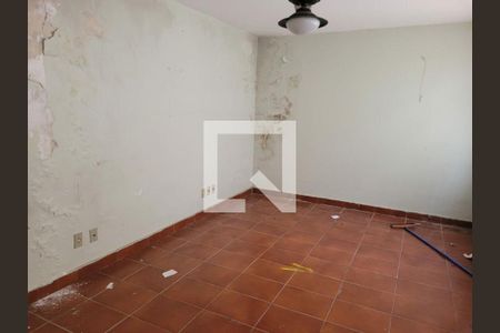 Casa à venda com 182m², 3 quartos e 3 vagas