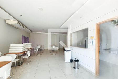 Apartamento à venda com 95m², 2 quartos e 1 vaga Apartamento à venda com 95m², 2 quartos e 1 vagaÁrea Comum - Salão de Festas