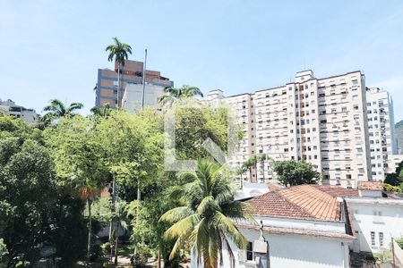 Apartamento à venda com 95m², 2 quartos e 1 vaga Apartamento à venda com 95m², 2 quartos e 1 vagaVista