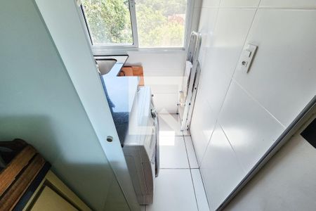 Apartamento à venda com 95m², 2 quartos e 1 vaga Apartamento à venda com 95m², 2 quartos e 1 vagaÁrea de Serviço