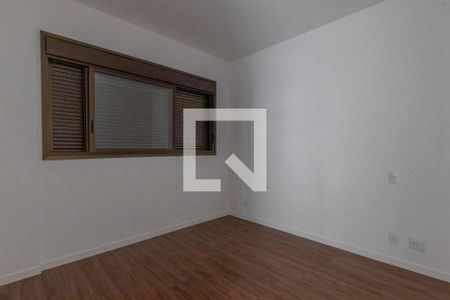 Apartamento à venda com 76m², 2 quartos e 2 vagasSuíte 1