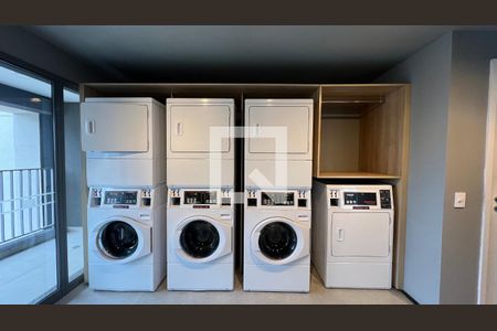 Studio à venda com 26m², 1 quarto e sem vaga Studio à venda com 26m², 1 quarto e sem vagaLavanderia