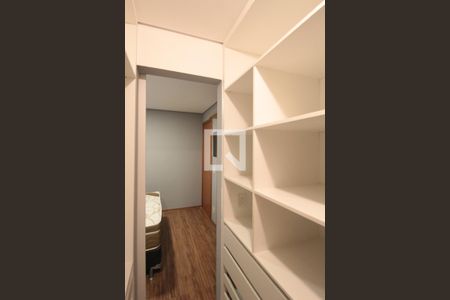 Apartamento à venda com 196m², 3 quartos e 2 vagasCloset da Suite