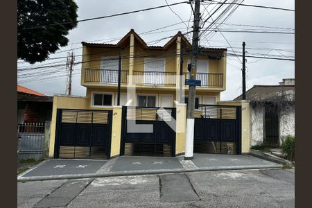 Casa à venda com 167m², 3 quartos e 6 vagasFoto 01