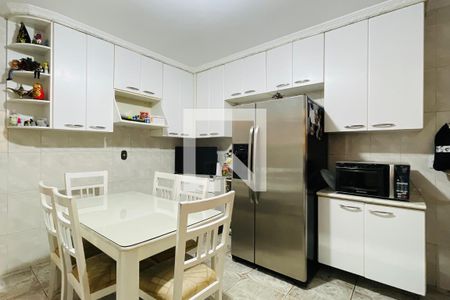 Casa para alugar com 125m², 4 quartos e 1 vaga Casa para alugar com 125m², 4 quartos e 1 vagaCozinha