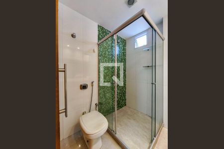 Apartamento à venda com 64m², 2 quartos e sem vagaBanheiro Corredor