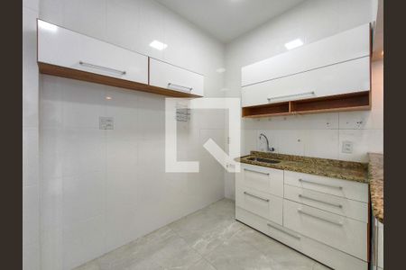 Apartamento à venda com 64m², 2 quartos e sem vagaCozinha