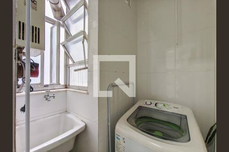 Apartamento à venda com 64m², 2 quartos e sem vagaÁrea de Serviço