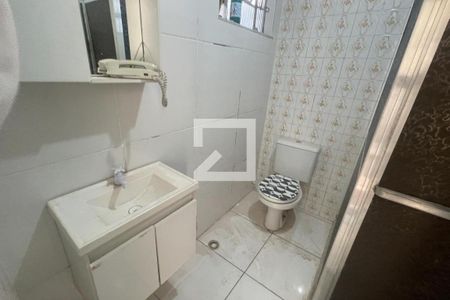 Casa para alugar com 56m², 2 quartos e sem vaga Casa para alugar com 56m², 2 quartos e sem vagaBanheiro