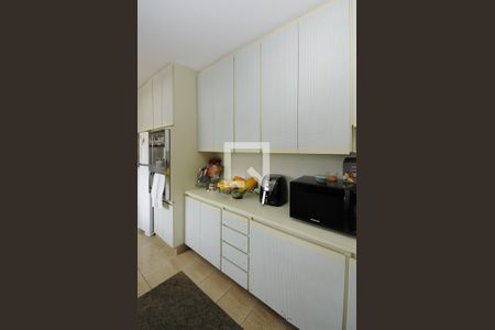 Apartamento à venda com 278m², 3 quartos e 3 vagasCozinha - Armários